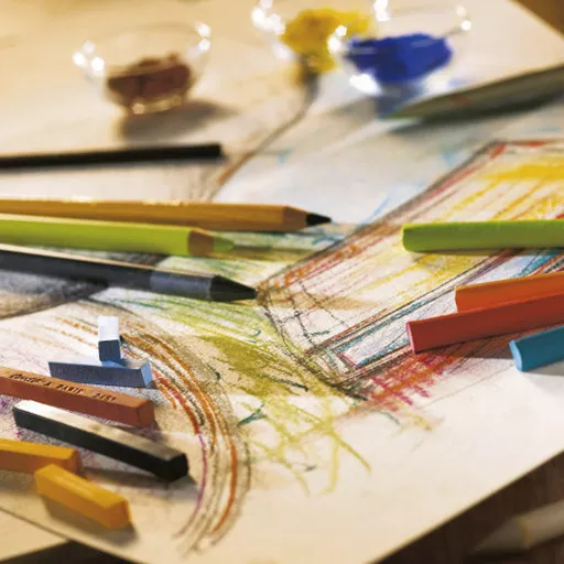 Colores sueltos, Pastel