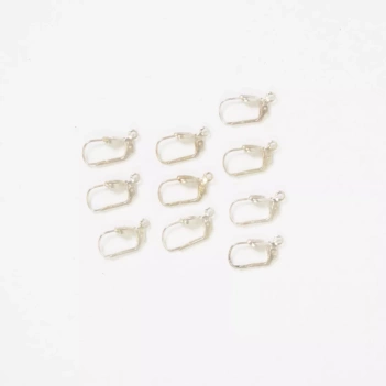 SUPER DEAL **40%** Pack of 5 pairs of Earrings with closure