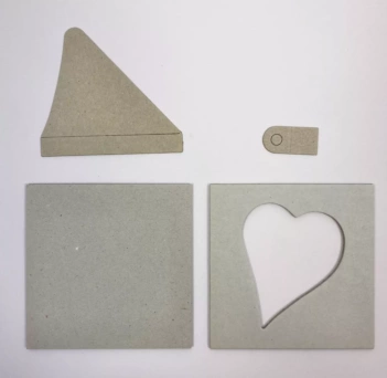 SUPER DEAL **40%** Cardboard heart frame