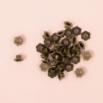 Craftelier Vintage Bronze Bronze Flower Eyelets
